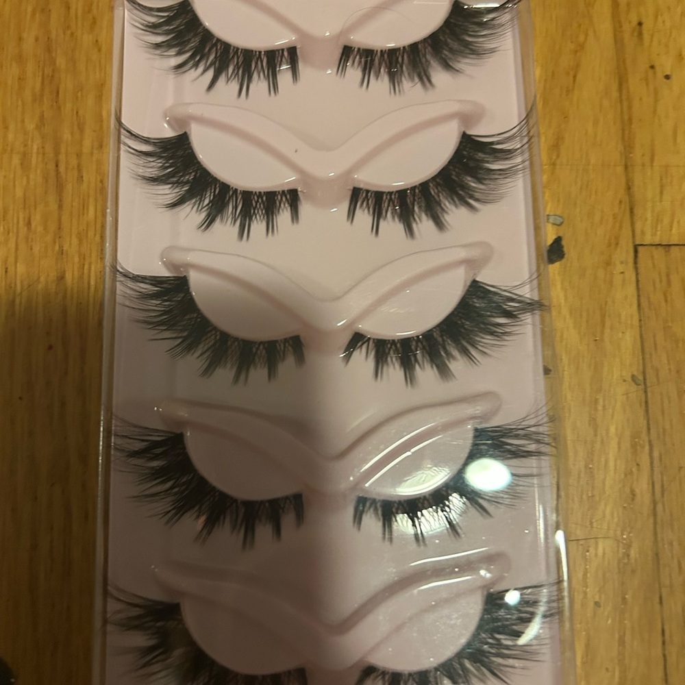 Eyelashes